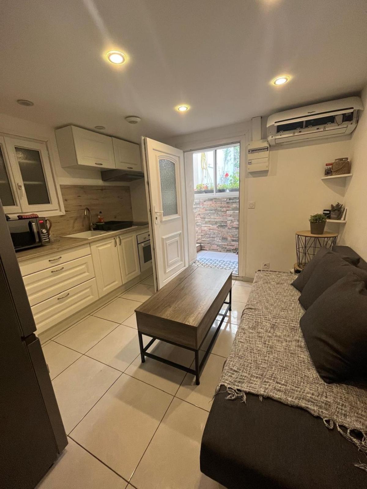 Jolie Appartement Nice Proche Mer Et Aeroport Une Chambre Plus Salon Avec Cuisine Exterior foto